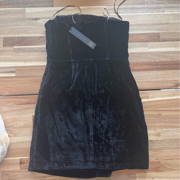 House of Harlow 1960 Velvet Like Rhinestone Wrap Mini Dress - Picture 5 of 6